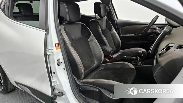 Renault Korea (Samsung) Clio 2018 Белый из Кореи, фото 2