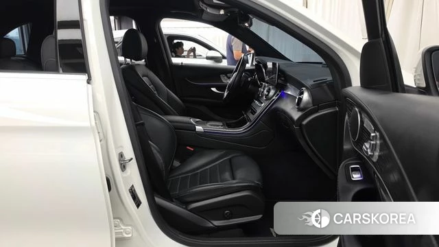 Mercedes-Benz GLC-Class X253 2022 Белый из Кореи, фото 2