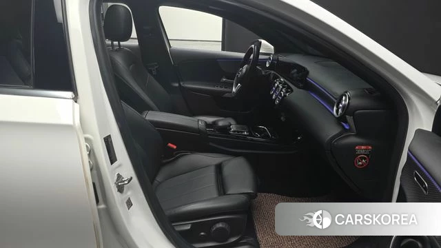Mercedes-Benz A-Class W177 2020 Белый из Кореи, фото 2