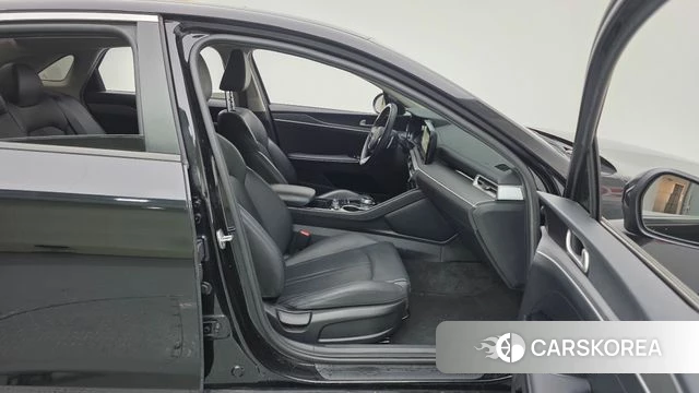 Kia K5 3rd generation 2022 Черный из Кореи, фото 2