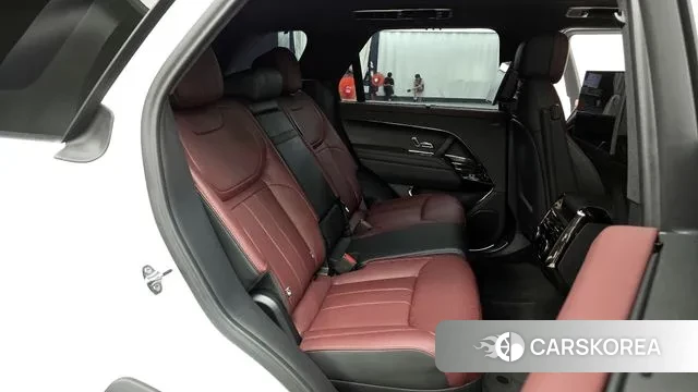Land Rover Range Rover Sport 3rd Generation 2024 Белый из Кореи, фото 2