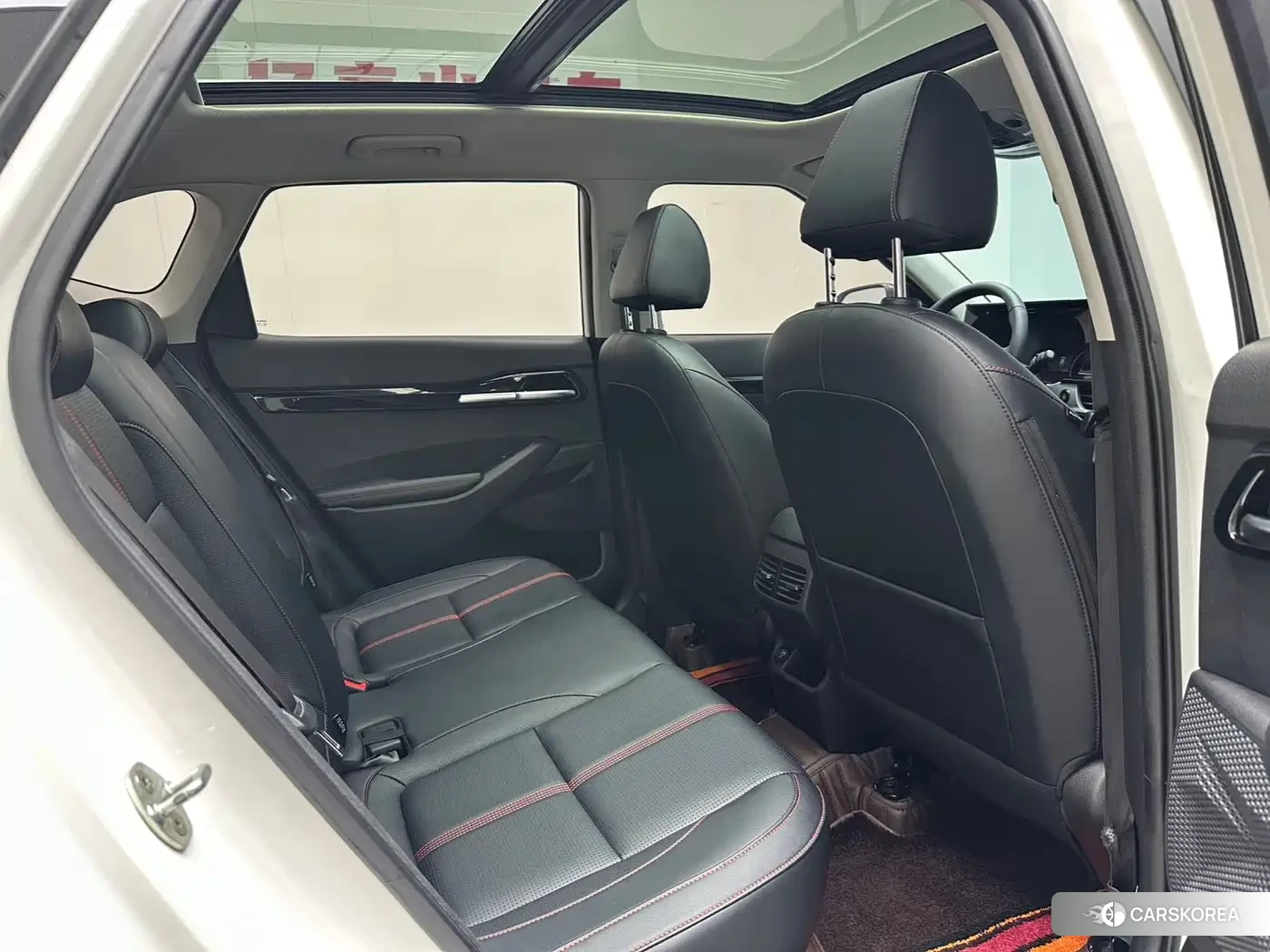 Kia KX3 proud run 2021 Белый из Китая, фото 2