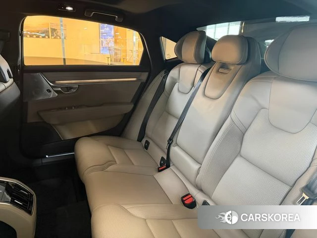 Volvo S90 2026 Серебристо-серый из Кореи, фото 2