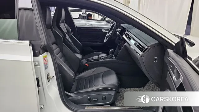 Volkswagen Arteon 2022 Белый из Кореи, фото 2