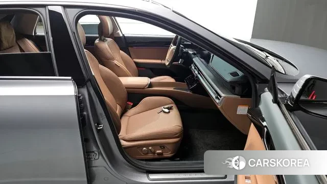 Hyundai Grandeur Hybrid (GN7) 2023 Серебряный из Кореи, фото 2