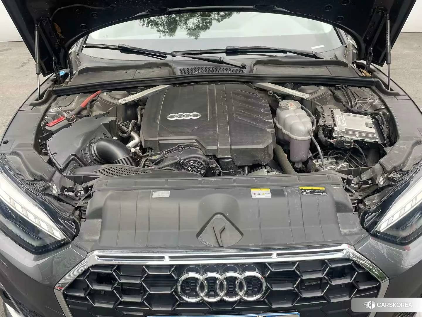 Audi A5 2023 Темно-серый из Китая, фото 2