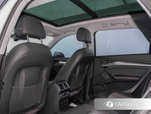Audi Q5L 2019 Белый из Китая, фото 2