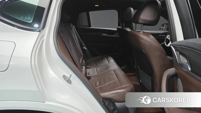 BMW X4 (G02) 2023 Белый из Кореи, фото 2