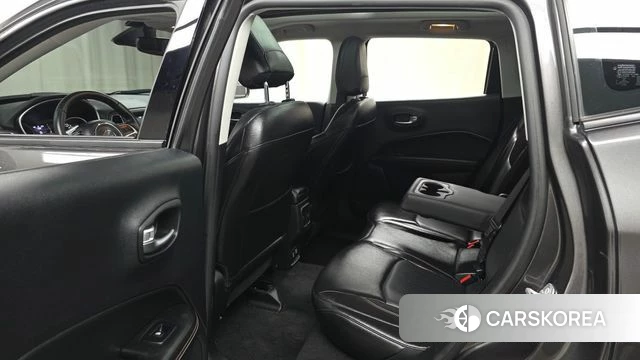 Jeep Compass 2nd Generation 2018 Серый из Кореи, фото 2