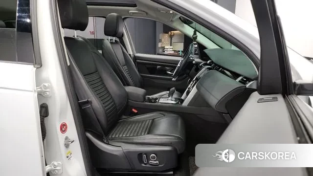 Land Rover Discovery Sports 2nd Generation 2021 Белый из Кореи, фото 2