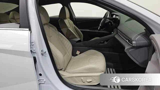 Hyundai Avante (CN7) 2023 Белый из Кореи, фото 2