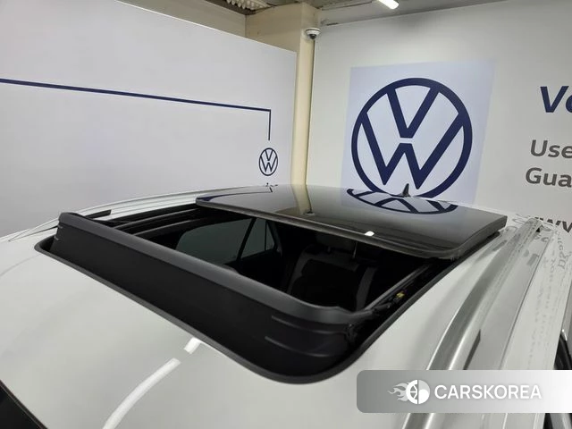 Volkswagen T-Roc 2021 Белый из Кореи, фото 2