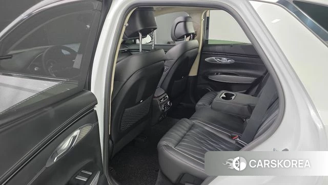 Genesis GV70 2021 Белый из Кореи, фото 2