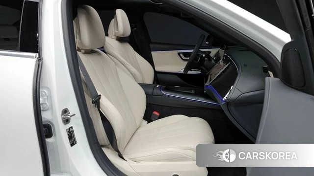 Mercedes-Benz E-Class W214 2025 Белый из Кореи, фото 2