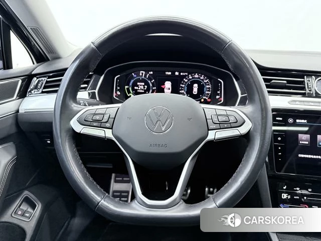 Volkswagen Magotan PHEV 2024 Черный из Китая, фото 2