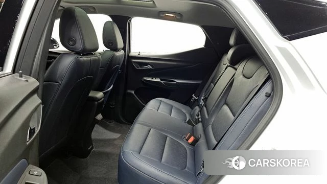 Chevrolet (GM Daewoo) Bolt EUV 2022 Белый из Кореи, фото 2