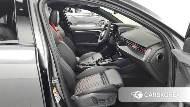 Audi RS3 (8Y) 2024 Серый из Кореи, фото 2