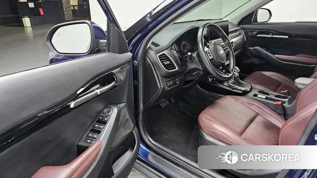 Kia Seltos 2020 Синий из Кореи, фото 2