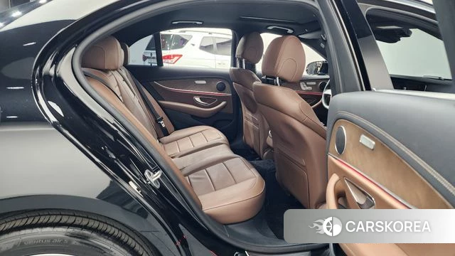 Mercedes-Benz E-Class W213 2022 Черный из Кореи, фото 2