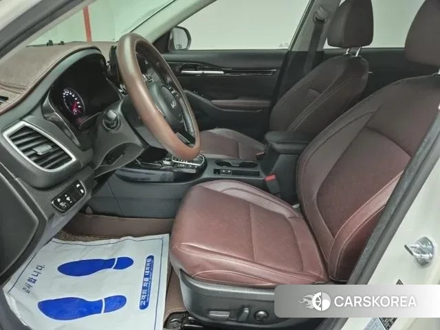 Kia Seltos 2022 Белый из Кореи, фото 2