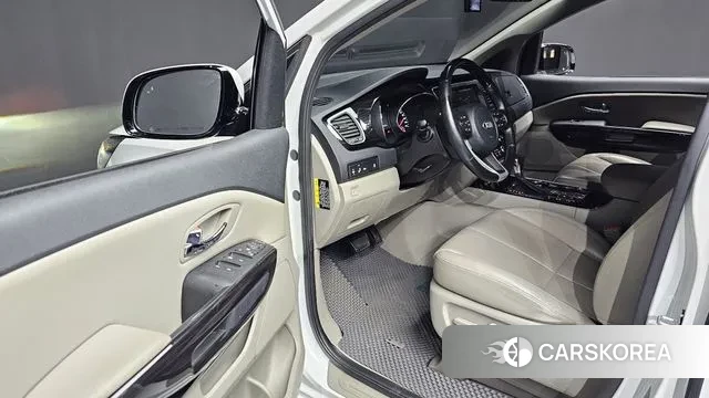 Kia The New Carnival 2018 Белый из Кореи, фото 2