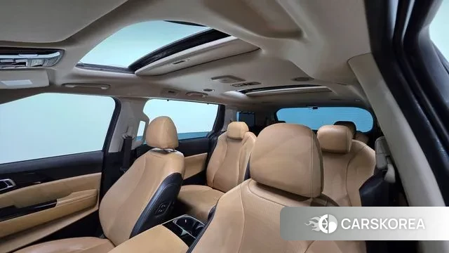 Kia Carnival 4th generation 2021 Черный из Кореи, фото 2