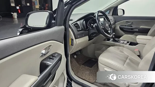 Kia All New Carnival 2018 Черный из Кореи, фото 2
