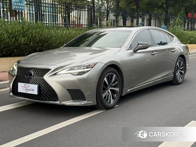 Lexus LS 2021 Серебристо-серый из Китая, фото 2