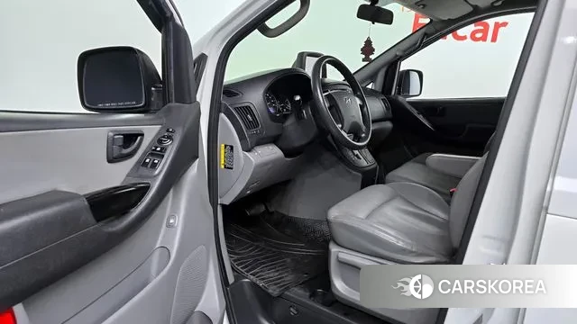 Hyundai The New Grand Starex 2018 Белый из Кореи, фото 2