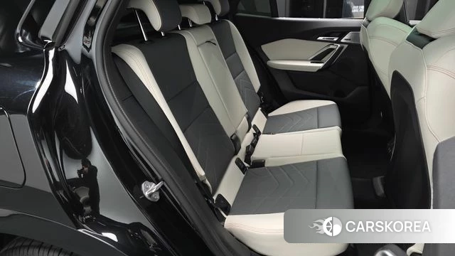 BMW X2 (U10) 2025 Черный из Кореи, фото 2