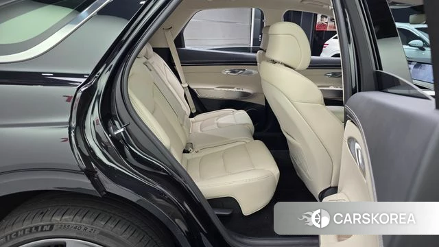 Genesis GV70 2024 Белый из Кореи, фото 2