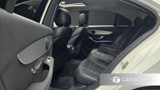Mercedes-Benz C-Class W205 2020 Белый из Кореи, фото 2