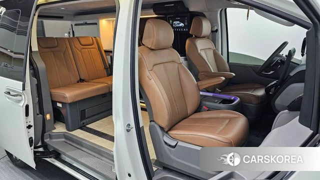 Hyundai Staria 2024 Белый из Кореи, фото 2