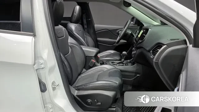 Jeep Cherokee (KL) 2022 Белый из Кореи, фото 2