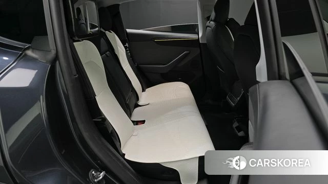 Tesla Model Y 2025 Серый из Кореи, фото 2