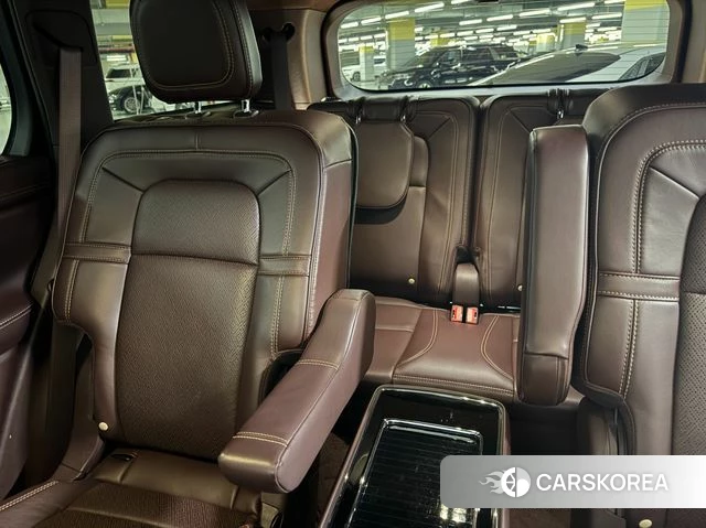 Lincoln Aviator 2nd generation 2022 Черный из Кореи, фото 2