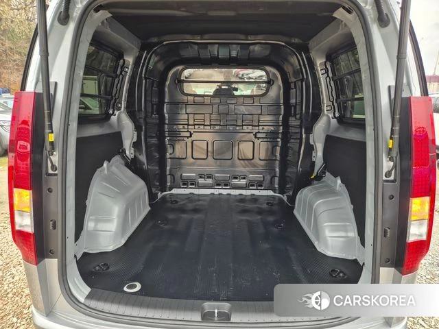 Hyundai Staria 2025 Серебристо-серый из Кореи, фото 2