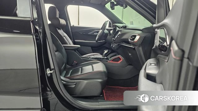 Chevrolet (GM Daewoo) Trailblazer 2021 Черный из Кореи, фото 2