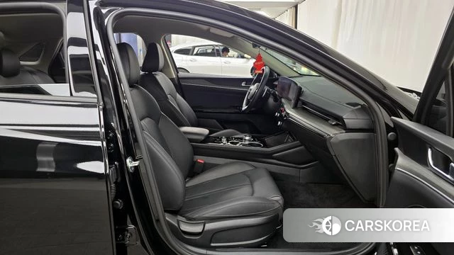 Kia The New K5 3rd generation 2023 Черный из Кореи, фото 2