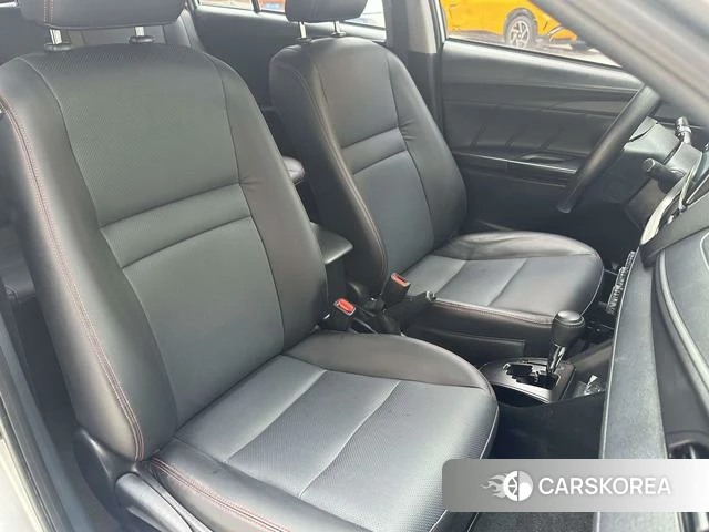 Toyota YARIS L Zhixuan 2021 Серебристо-серый из Китая, фото 2