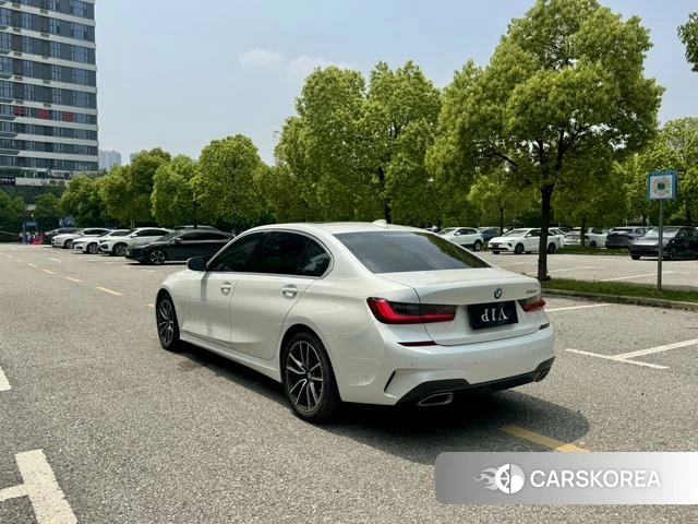 BMW 3 series 2022 Белый из Китая, фото 2