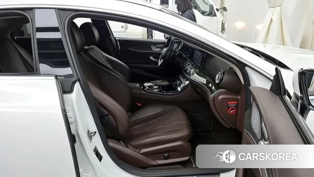 Mercedes-Benz CLS-Class C257 2020 Белый из Кореи, фото 2