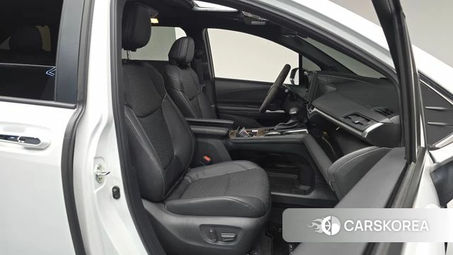 Toyota Sienna 4th Generation 2025 Белый из Кореи, фото 2