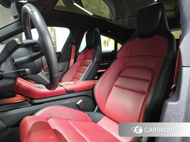 Porsche Taycan 2025 Черный из Кореи, фото 2