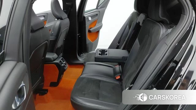 Volvo XC40 2018 Черный из Кореи, фото 2