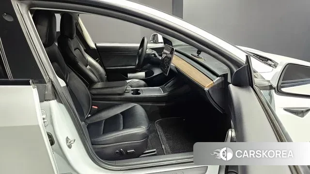 Tesla Model 3 2021 Белый из Кореи, фото 2