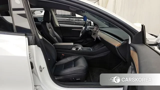 Tesla Model 3 2022 Белый из Кореи, фото 2