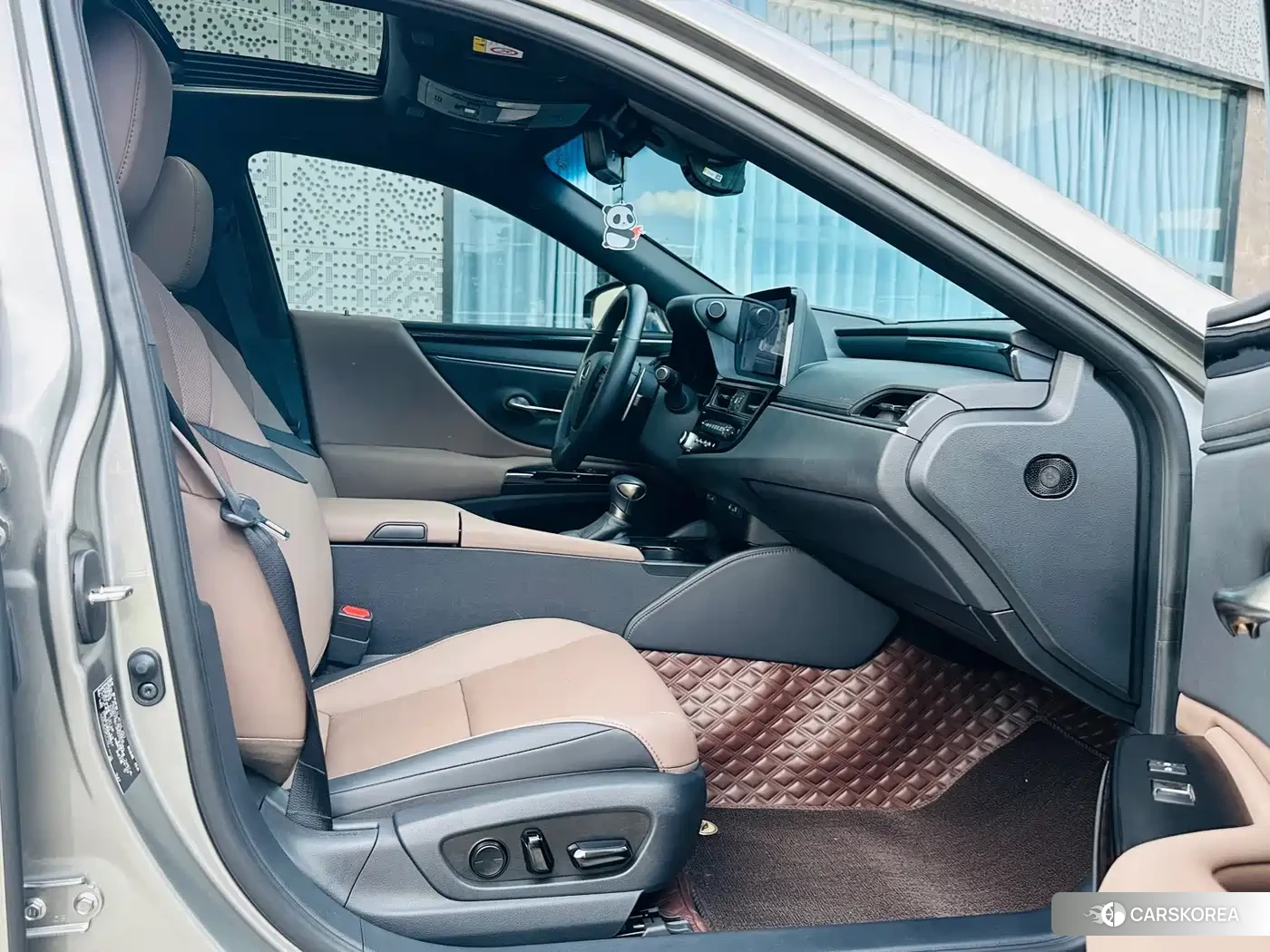 Lexus ES 2024 Silver/gray из Китая, фото 3