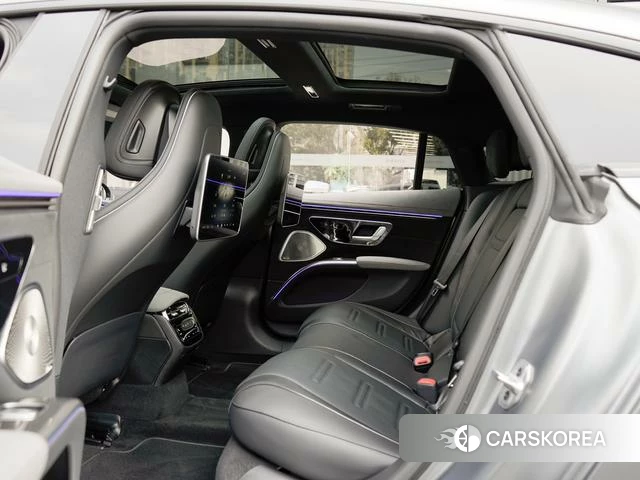 Mercedes-Benz EQS AMG 2025 Темно-серый из Китая, фото 2