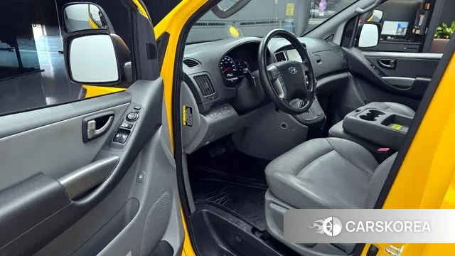 Hyundai The New Grand Starex 2021 Желтый из Кореи, фото 2